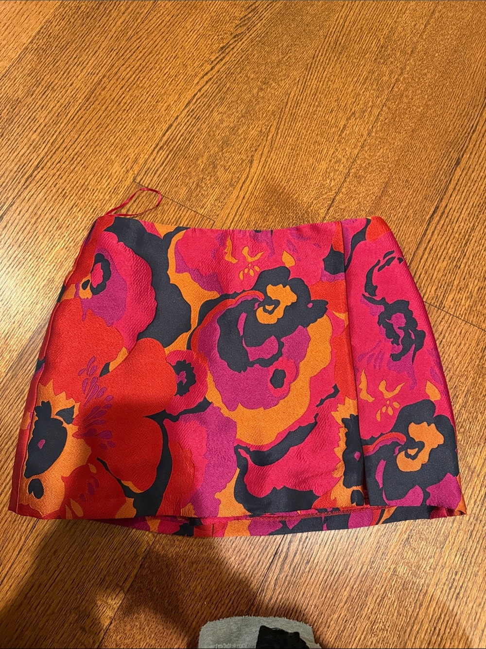 Amanda Uprichard Dale skort